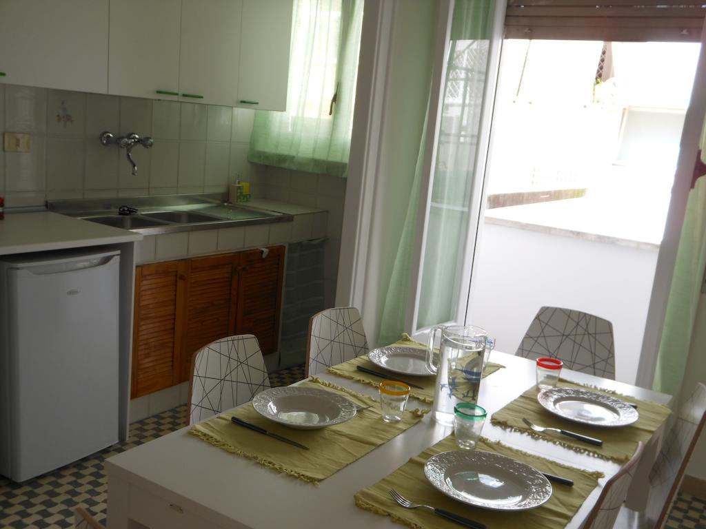 Romolo House Βίλα Δωμάτιο φωτογραφία